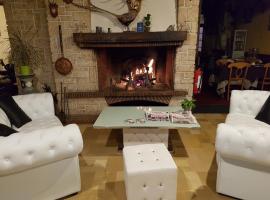 Logis Hôtel Saint-Hubert, hotel in Cour-Cheverny