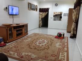 Hotel Photo: Homestay Tok Pin Tok Teh