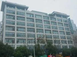 GreenTree Inn Changzhou Xinbei District Taihu Road Wanda Plaza Dinosaur Park Express Hotel, hotel in Changzhou