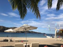 Creys condo at Pico de Loro Cove, hotel in Nasugbu