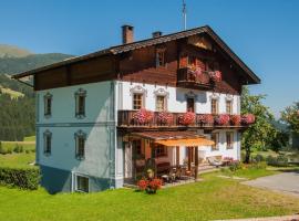 Foto di Hotel: BIO-Bergbauernhof Ederhias