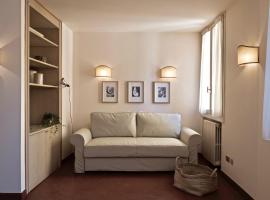 A picture of the hotel: CanguroProperties - Fossato