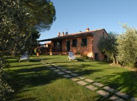 A picture of the hotel: Appartamento Quercia