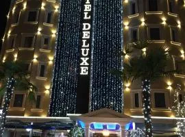 Hotel Deluxe, hotel en Tirana