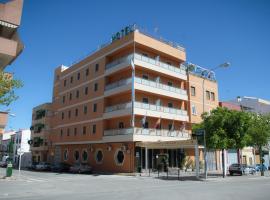 A picture of the hotel: Hotel Torrezaf