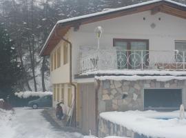 A picture of the hotel: Chalet Europa