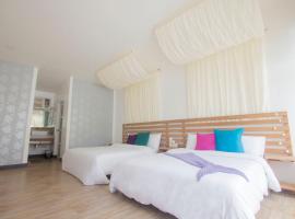 L'Sirene Boutique Resort, hotel sa Baler