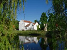 Hotel Photo: Ferienanlage Gutshaus Gramkow