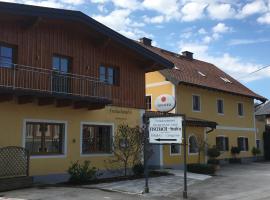 A picture of the hotel: Hotel Fischachstubn