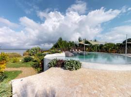 Dolphin @ Swan Villas, hotel v destinaci Maya Beach