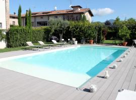 A picture of the hotel: B&B a Ca' Minore Franciacorta