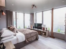 Clarendon Suites