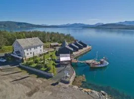Finsnes Gaard