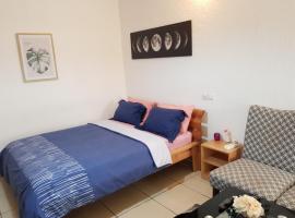 Residence Fatiny, hotel en Abiyán