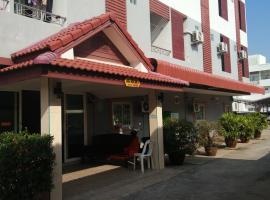 Hotel Photo: Pimchanok Mansion