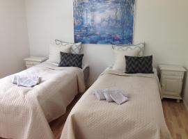 A picture of the hotel: Lundgaarde Bed & Breakfast