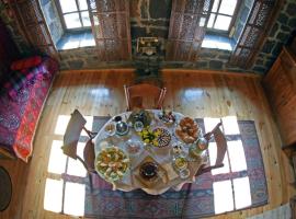 Hye Aspet Հայ Ասպետ，位于久姆里的酒店