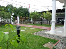 Фотографія готелю: Medan Guest House Syariah