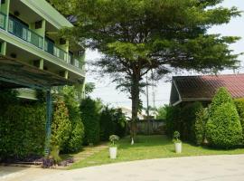 A picture of the hotel: Garden Corner Resort & Hotel