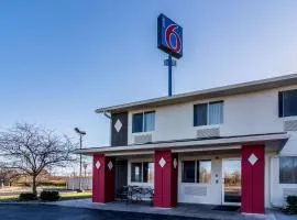 Motel 6-Barkeyville, PA