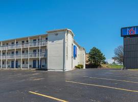 Фотографія готелю: Motel 6-Blue Springs, MO