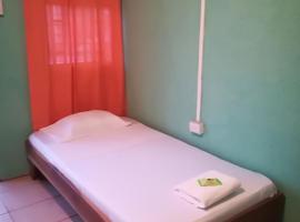 Hotel Photo: Cabinas Raices