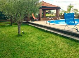 Hotel Photo: Dependance in villa, Etna, natura, relax