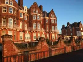 Hotel Victoria, hotel in Lowestoft