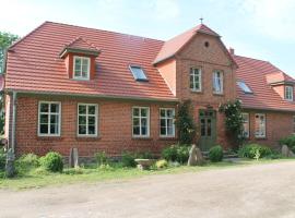 Hotel Photo: Lush Mansion in Warnow with Lake Nearby