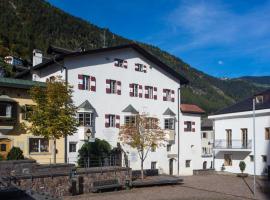 Hotel fotoğraf: Hotel Ansitz Kandelburg