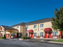 Gambaran Hotel: Super 8 by Wyndham Claremore OK