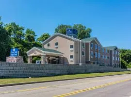 Cobblestone Hotel & Suites - Erie, hótel í Erie