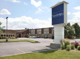 A picture of the hotel: Travelodge by Wyndham Ottawa East