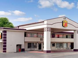 รูปภาพของโรงแรม: Super 8 by Wyndham Oklahoma/Frontier City