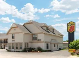 Super 8 by Wyndham Enid, hotel in Enid