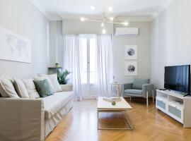 Foto do Hotel: Acropolis Heart 1BD Apartment in Plaka by UPSTREET