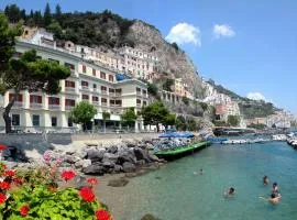 Hotel La Bussola, hotel in Amalfi