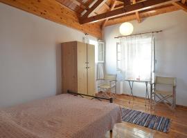 Fotos de Hotel: Attic apartment in Corfu Old Town centre