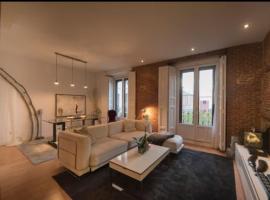 รูปภาพของโรงแรม: Exclusivo y céntrico apartamento de 2 habitaciones en Malasaña