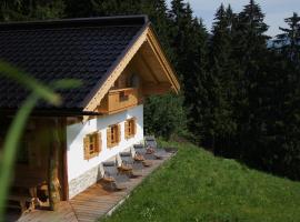 Hotel Photo: Alpenchalet Bergkristall