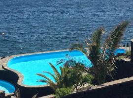 Salitre, hotel di La Caleta