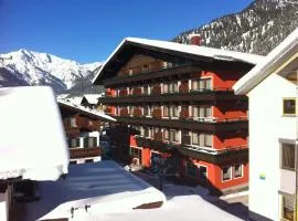 Hotel Tiroler Adler - bed and breakfast