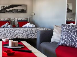 Hotel Photo: 'Romeo & Juliet' Cozy Apartment With Breathtaking View
