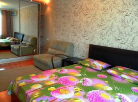 รูปภาพของโรงแรม: Apartment on Bulvar Kurchatova 14