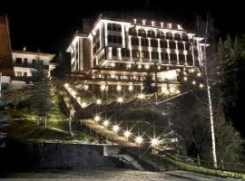 Shiroka Laka Hotel