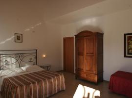 Hotel Photo: Masseria Casacapanna