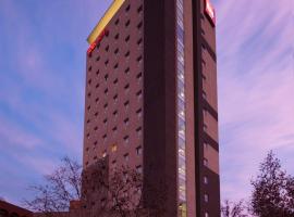 A picture of the hotel: ibis Santiago Providencia