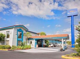 Hotel fotografie: Baymont by Wyndham Jacksonville Orange Park