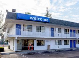 होटल की एक तस्वीर: Motel 6-Porterville, CA