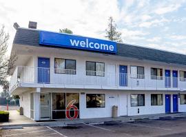 Motel 6-Porterville, CA, Hotel in Porterville